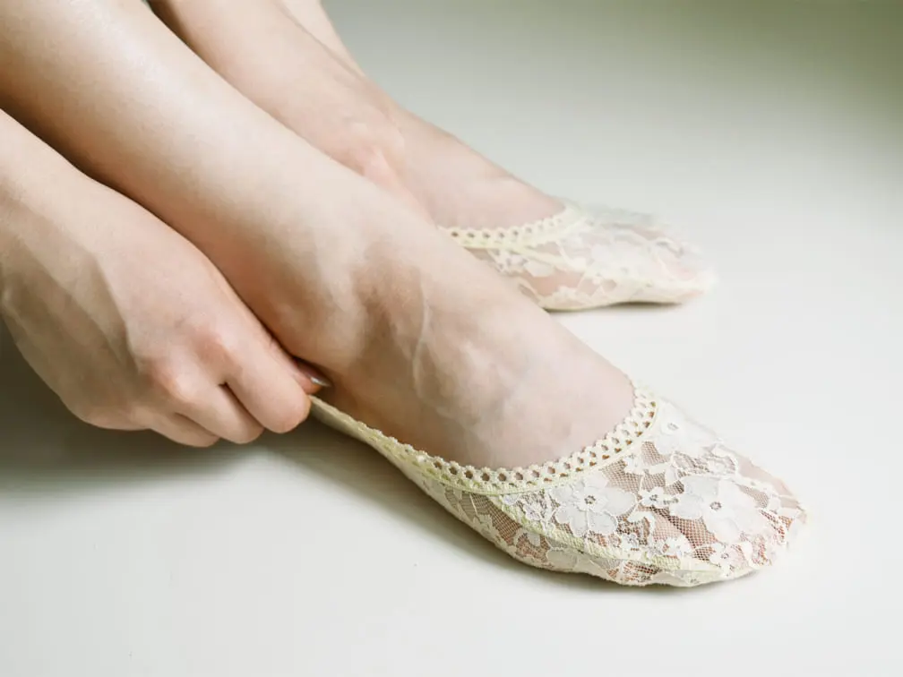 縫製レース花柄 深めカバーソックス 靴下屋公式通販 Tabio オンラインストア