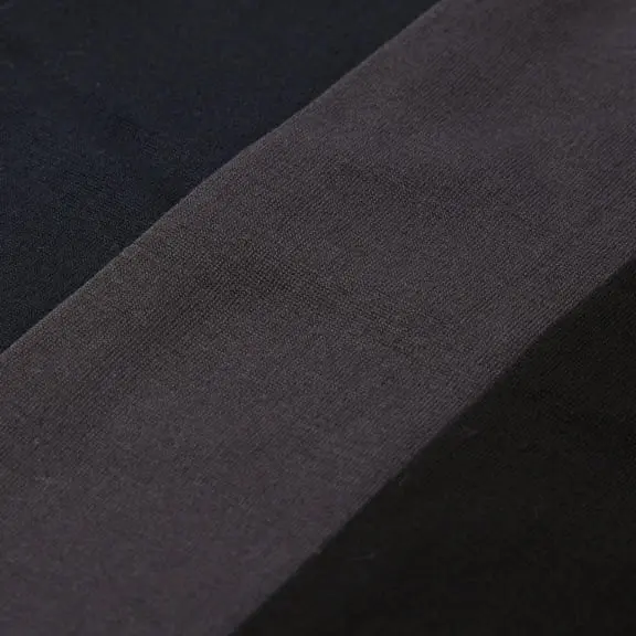 スーツの時の靴下。シンプルで間違いのない、プレーンソックスの画像
