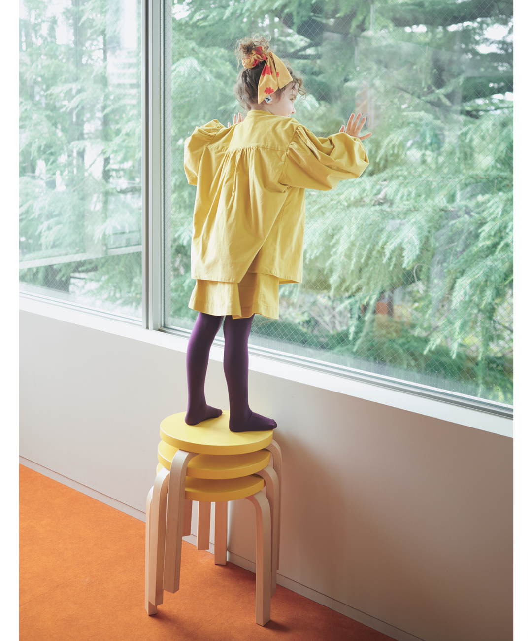 色遊びで感性を高める〈メゾンペカ〉のタイツ | 靴下屋公式通販 Tabio