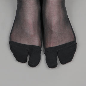 つま先かかとが綿なので履きやすい！