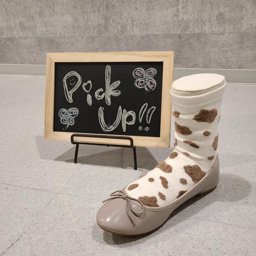 靴下屋 天王寺ミオ店 pick up!!モール牛柄ショートソックス
